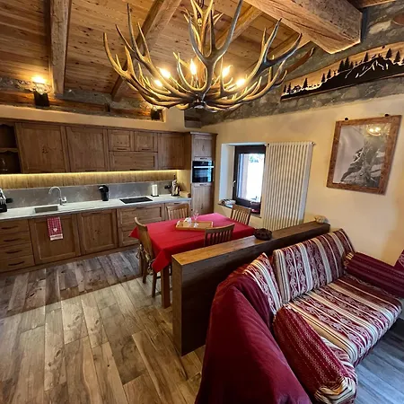 Chez Louis - Alpine Charm With Mont Blanc View & Access Chalet *