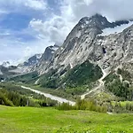 Chez Louis - Alpine Charm With Mont Blanc View & Access * Courmayeur