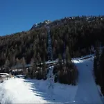 Chez Louis - Alpine Charm With Mont Blanc View & Access Domek alpejski *