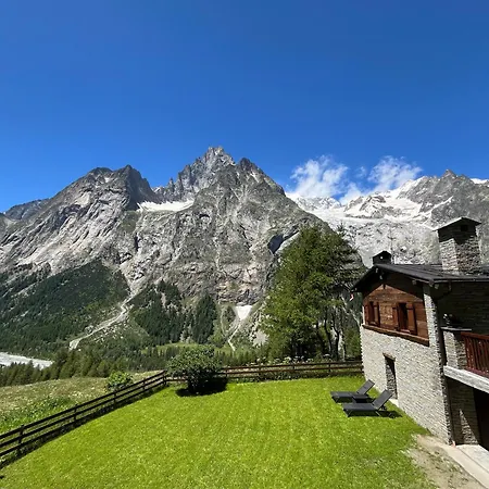 Σαλέ Chez Louis - Alpine Charm With Mont Blanc View & Access